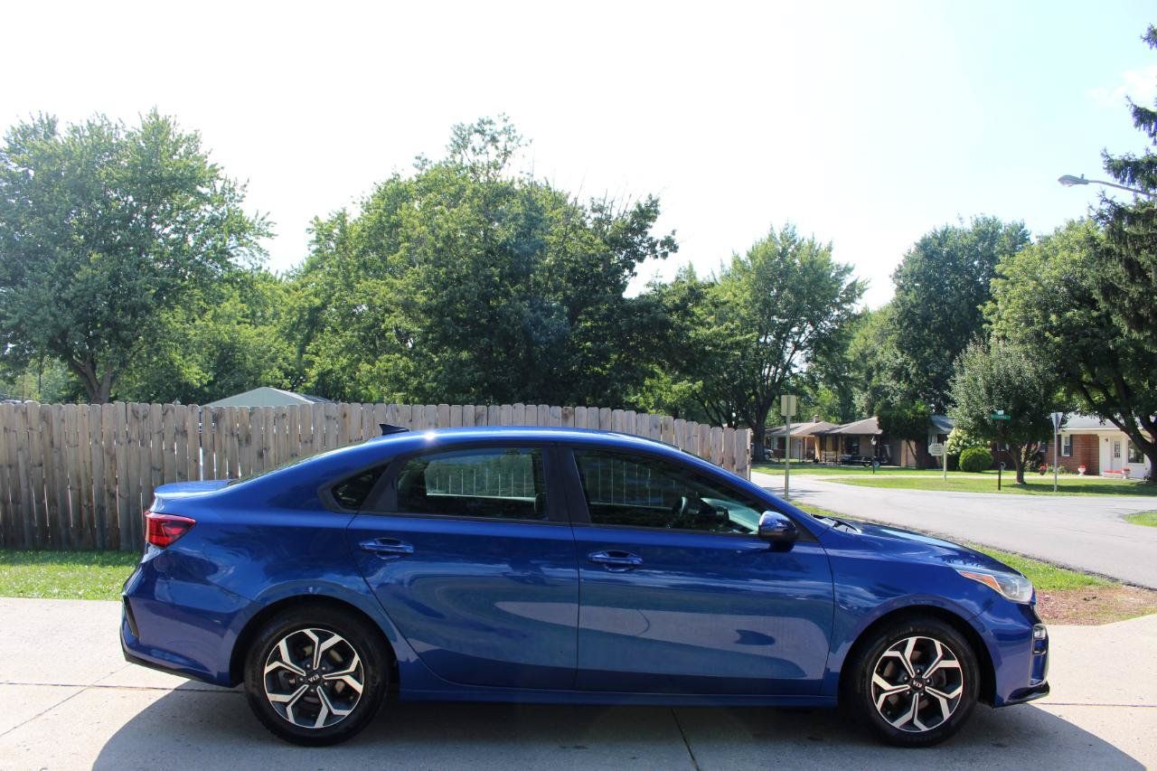 Used 2020 Kia Forte LXS FWD image 11