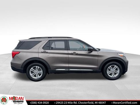 Used 2021 Ford Explorer XLT w/ Equipment Group 202A image 6