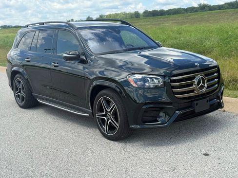 Used 2024 Mercedes-Benz GLS 450 4MATIC w/ Pinnacle Trim Package image 35