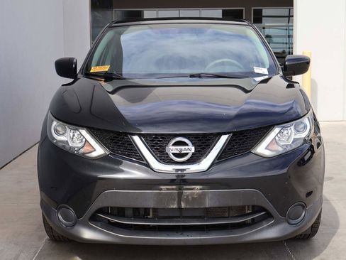 Used 2017 Nissan Rogue Sport S image 5