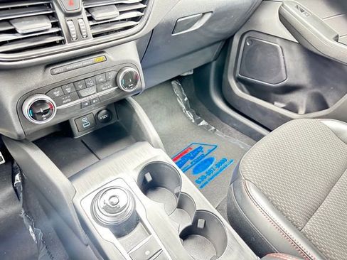 Used 2023 Ford Escape ST-Line w/ Equipment Group 301A FWD image 14