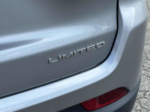 Used 2022 Jeep Compass Limited image 10