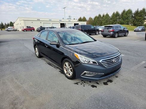 Used 2015 Hyundai Sonata SE w/ Option Group 02 image 9