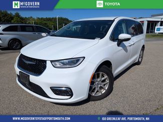 Used 2023 Chrysler Pacifica Touring-L FWD video 1