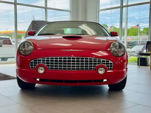 Used 2002 Ford Thunderbird RWD image 3