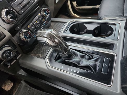 Used 2018 Ford F150 Raptor w/ Equipment Group 802A Luxury AWD/4WD image 11
