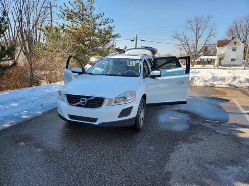 Used 2013 Volvo XC60 T6 image 13