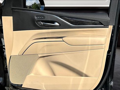 Certified 2023 Cadillac Escalade Premium Luxury w/ LPO, Floor Liner Package AWD/4WD image 29