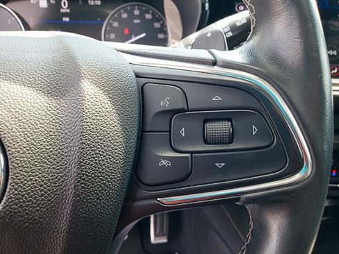 Used 2022 Buick Envision Essence w/ Technology Package I image 21