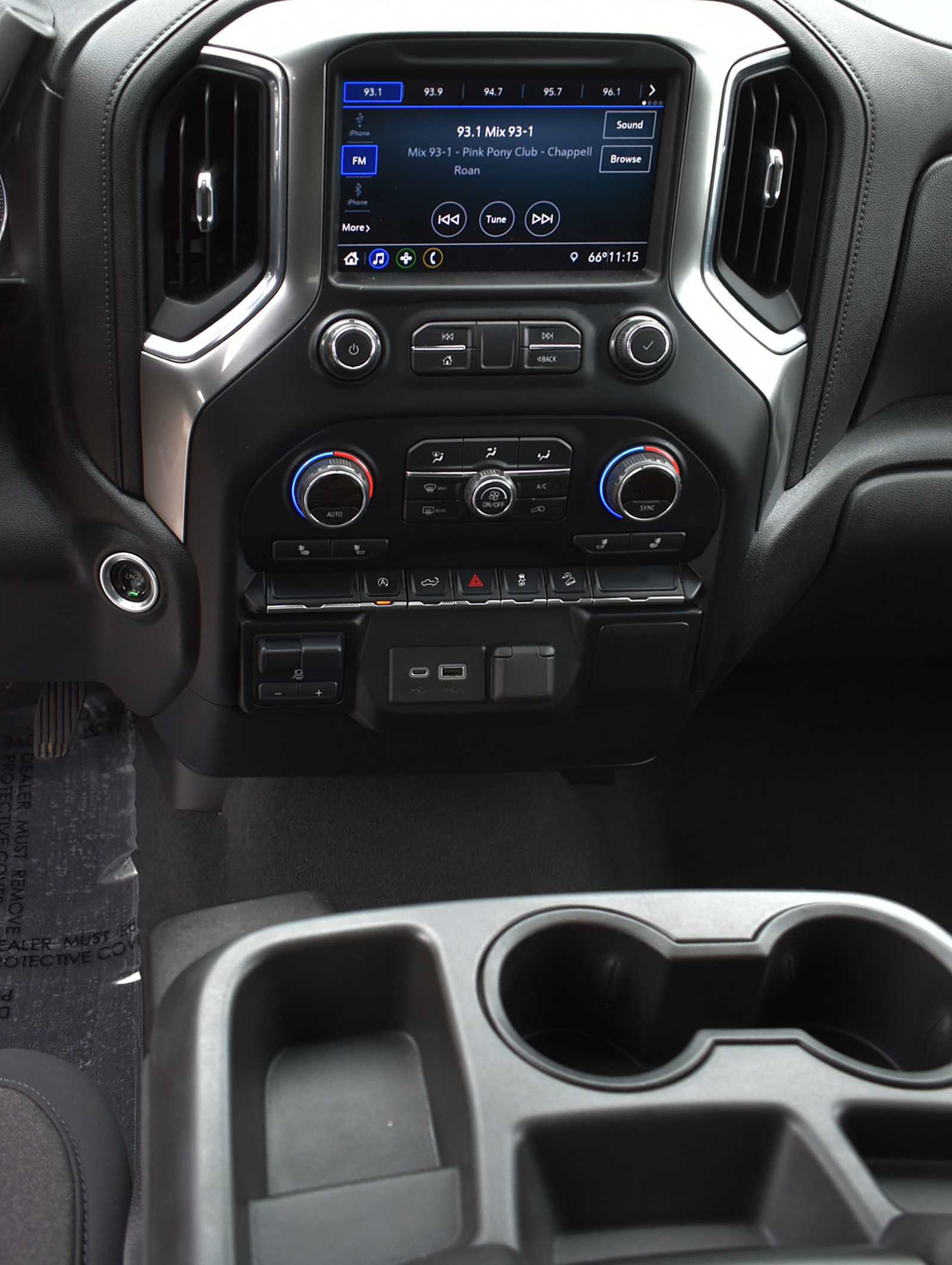 Used 2021 Chevrolet Silverado 1500 RST w/ Z71 Off-Road Package AWD/4WD image 13