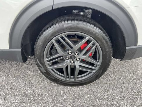 Certified 2025 Ford Explorer ST w/ Sun And Sound Package AWD/4WD image 9