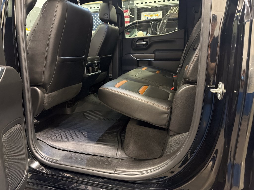 Used 2021 GMC Sierra 1500 AT4 w/ AT4 Premium Package AWD/4WD image 18