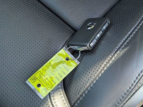 Used 2023 Volvo XC60 B6 Ultimate w/ Climate Package image 48