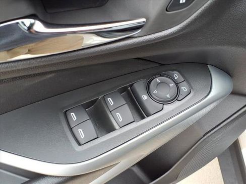 New 2026 Chevrolet Trax RS image 15