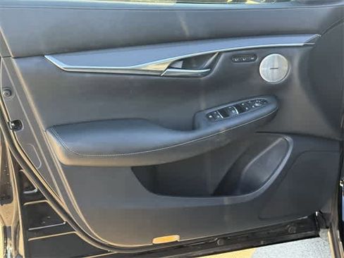 Used 2023 INFINITI QX50 Sport image 8