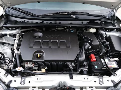 Used 2019 Toyota Corolla LE image 19