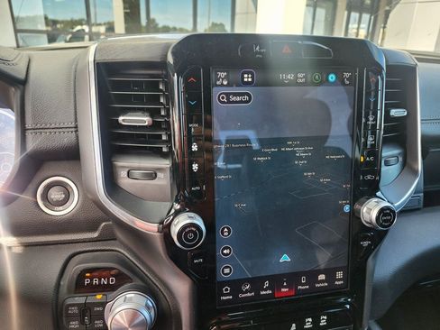 Used 2025 RAM 1500 Laramie image 19