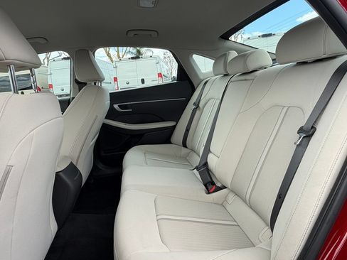 Used 2025 Hyundai Sonata SEL FWD image 18