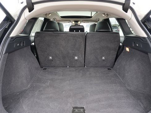 Used 2020 INFINITI QX50 Essential w/ Convenience Package image 28