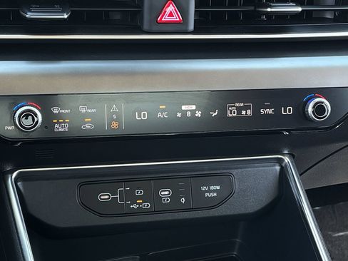 Used 2026 Kia Carnival SX Prestige FWD image 18