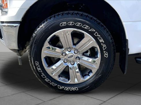 Used 2018 Ford F150 XLT w/ Equipment Group 302A Luxury AWD/4WD image 11