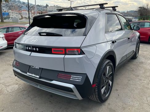 Used 2025 Hyundai Ioniq 5 SEL image 76