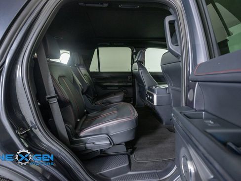 Used 2024 Ford Expedition Limited AWD/4WD image 38
