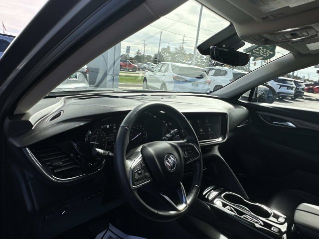 Certified 2023 Buick Envision Avenir AWD/4WD image 9