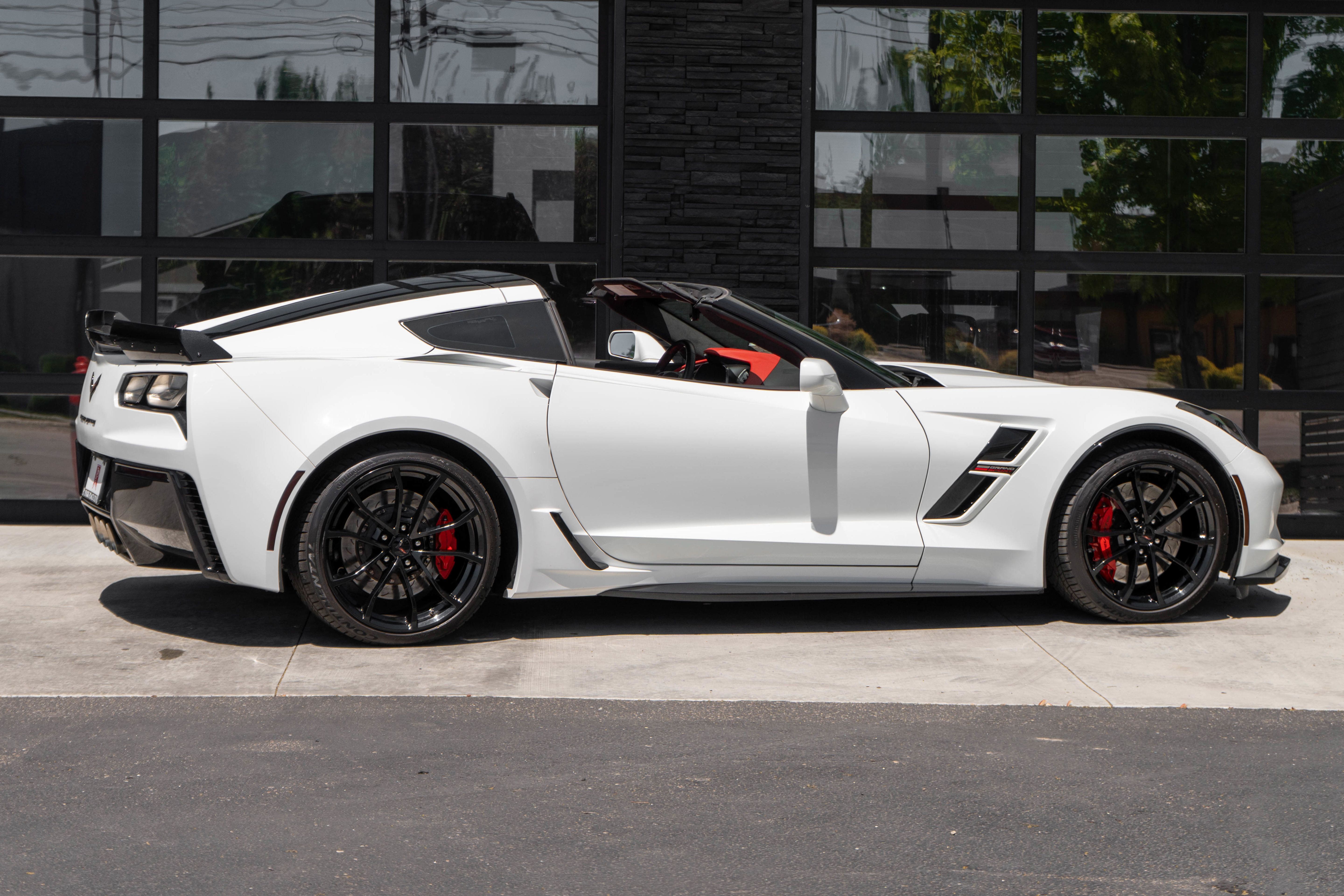 Used 2019 Chevrolet Corvette Grand Sport RWD image 6