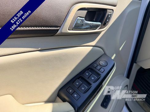 Used 2016 GMC Yukon Denali AWD/4WD image 7