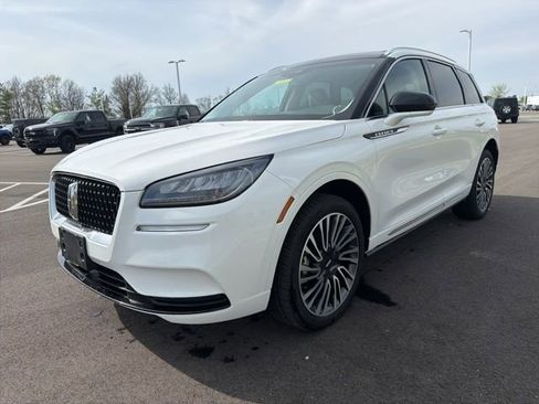 Used 2022 Lincoln Corsair AWD w/ Premium Package image 2