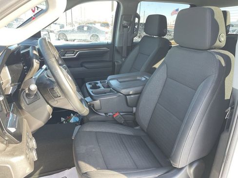 Used 2024 Chevrolet Silverado 1500 LT AWD/4WD image 11