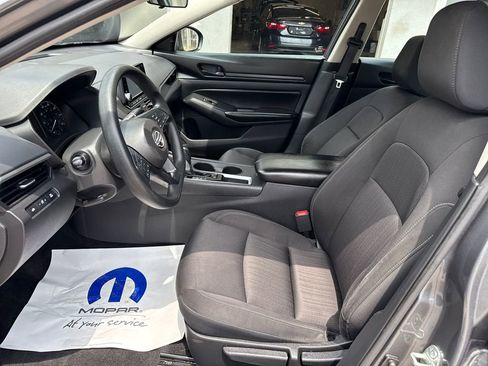 Used 2023 Nissan Altima 2.5 S FWD image 9
