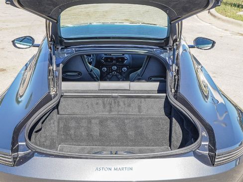 Used 2020 Aston Martin V8 Vantage Coupe image 42