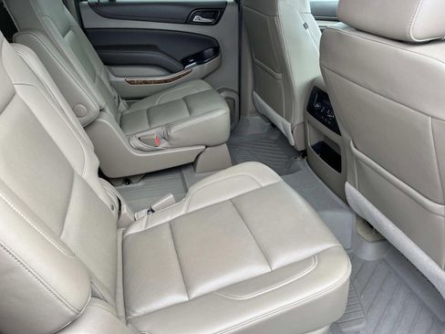 Used 2017 Chevrolet Suburban Premier AWD/4WD image 24