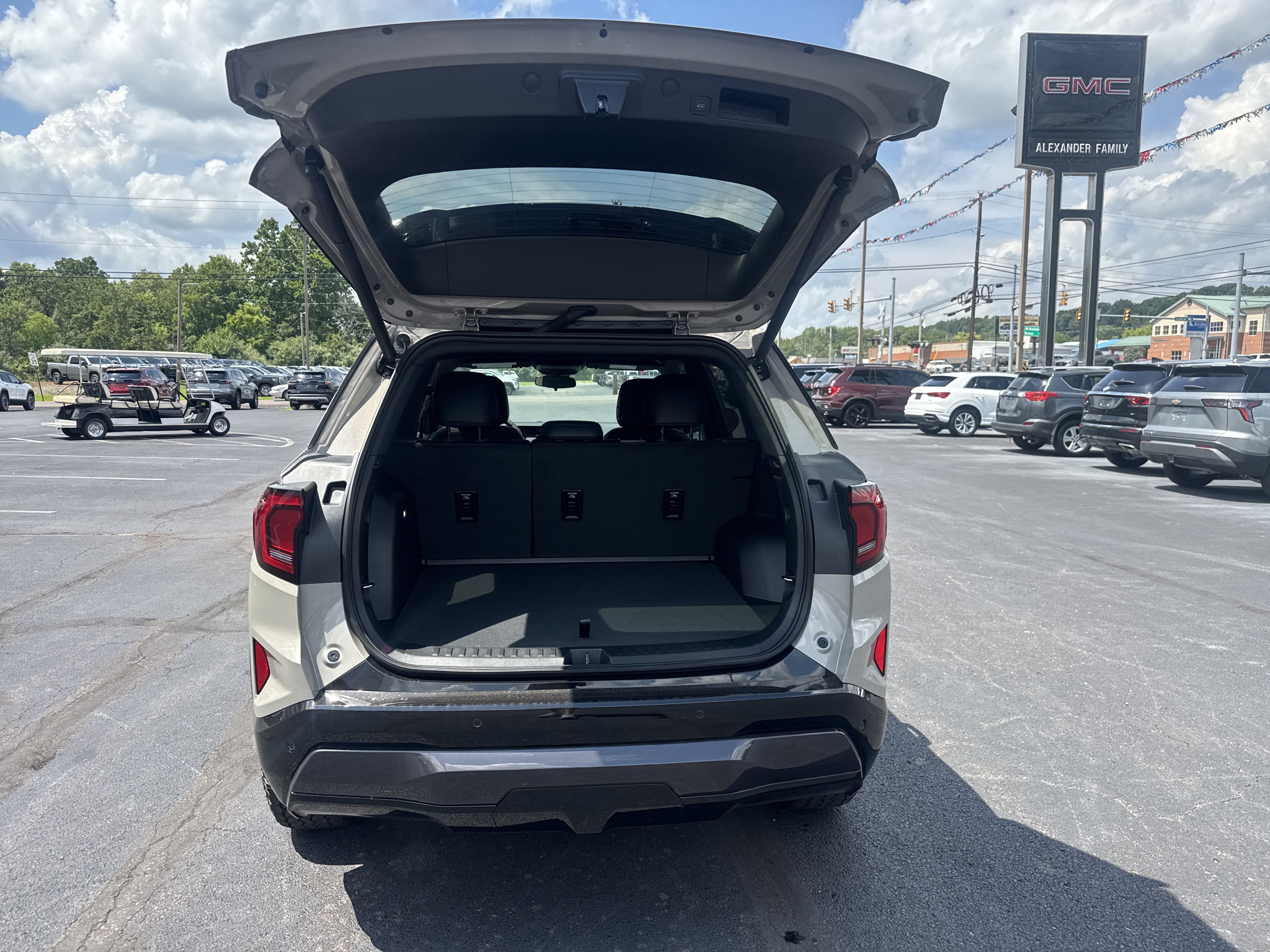 New 2027 GMC Terrain AT4 w/ Convenience Package III AWD/4WD image 5