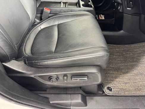 Used 2023 Honda Odyssey Touring image 34