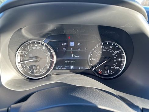 Certified 2024 Nissan Armada Platinum w/ Captain's Chairs Package image 31