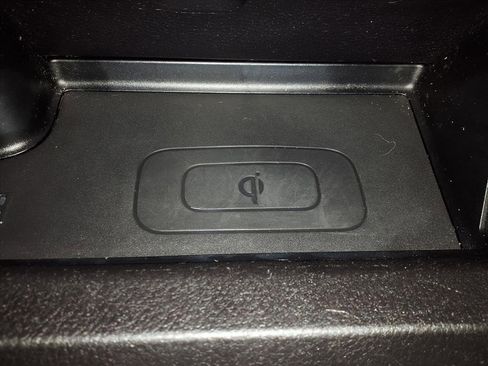 Used 2016 Toyota Tacoma TRD Sport image 16