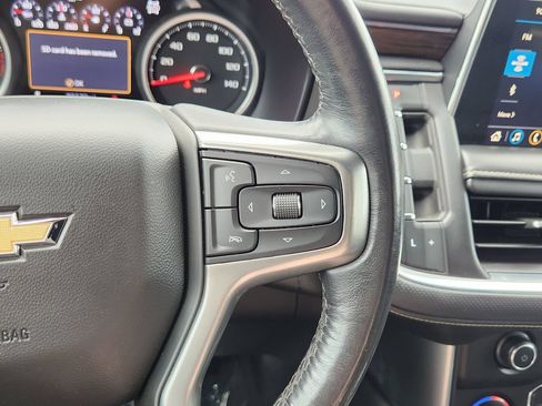 Used 2021 Chevrolet Tahoe Premier w/ Premium Package AWD/4WD image 17