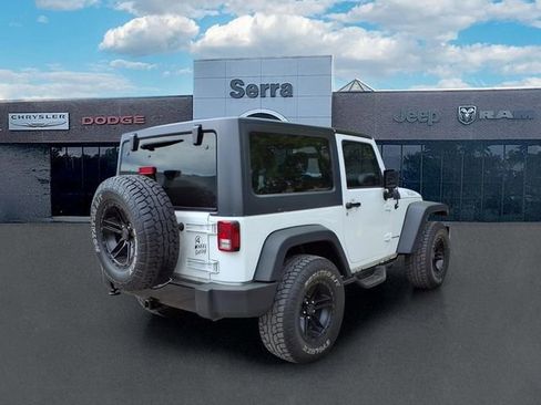 Used 2018 Jeep Wrangler Sport AWD/4WD image 6