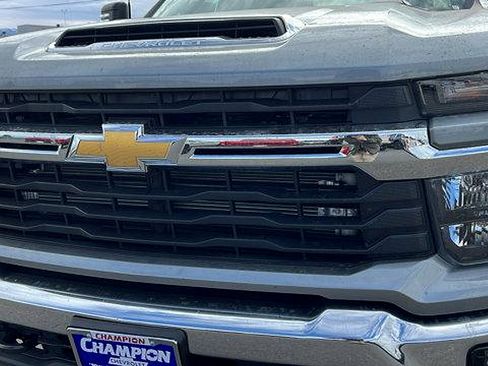 New 2026 Chevrolet Silverado 2500 LT image 10