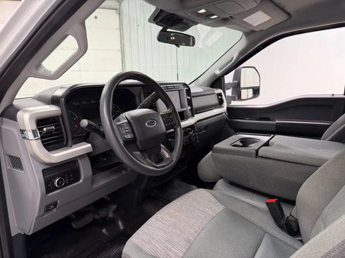 Used 2024 Ford F250 XLT w/ FX4 Off-Road Package AWD/4WD image 12