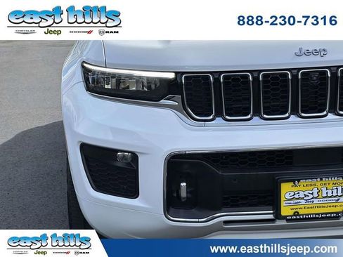 Certified 2022 Jeep Grand Cherokee Overland w/ Adv Protech Group III AWD/4WD image 9