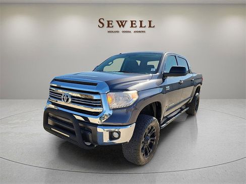 Used 2017 Toyota Tundra SR5 w/ SR5 Upgrade Package image 1