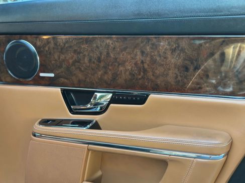 Used 2011 Jaguar XJ L Supercharged image 71