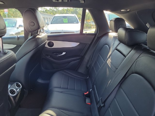 Used 2020 Mercedes-Benz GLC 300 image 12