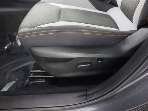 Used 2023 Subaru Crosstrek 2.0i Premium image 28