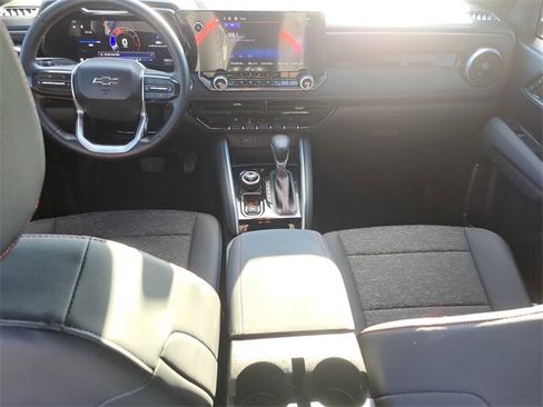 Used 2024 Chevrolet Colorado Z71 w/ Z71 Convenience Package 2 image 12