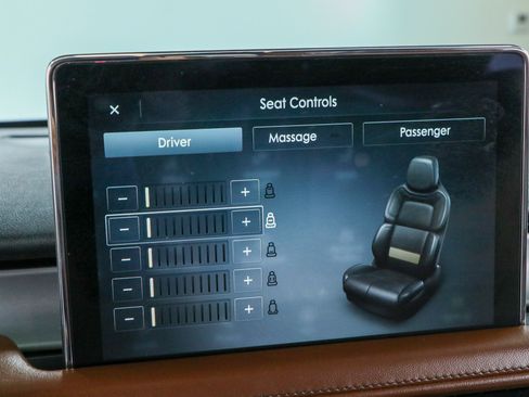 Used 2022 Lincoln Aviator Reserve w/ Equipment Group 201A AWD/4WD image 20
